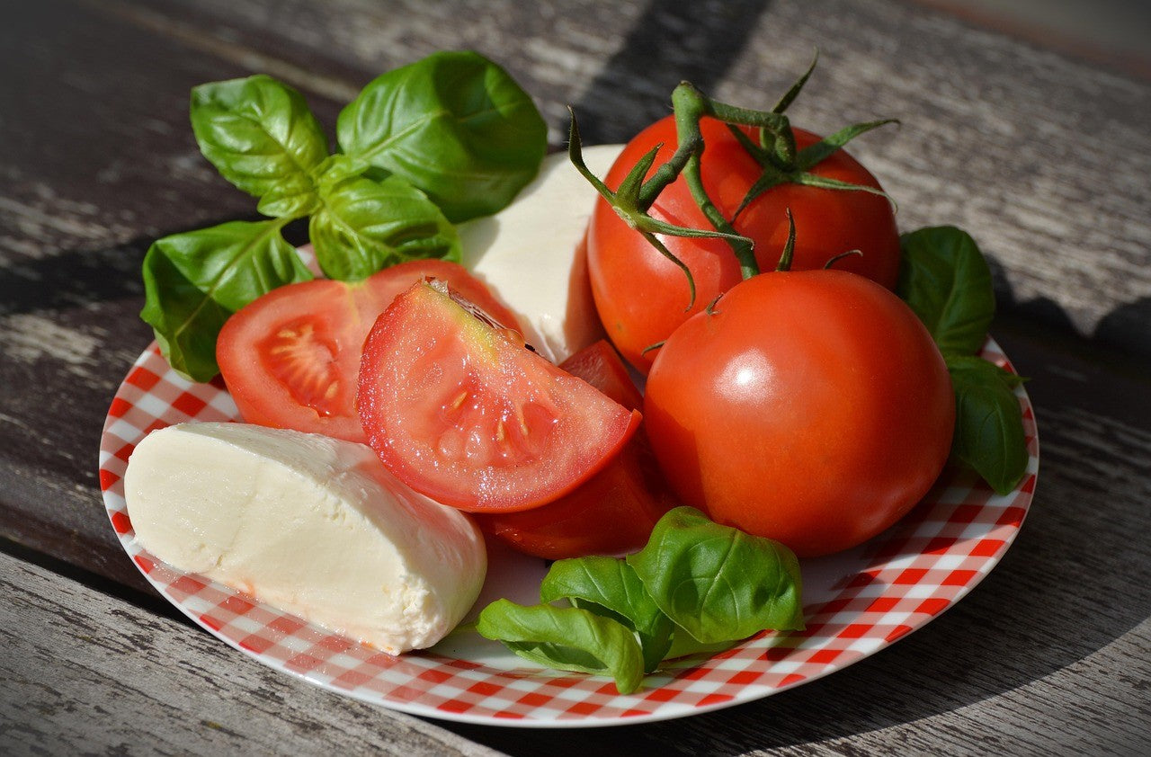 1 ingrédient – 3 recettes avec l’air fryer : la tomate estivale